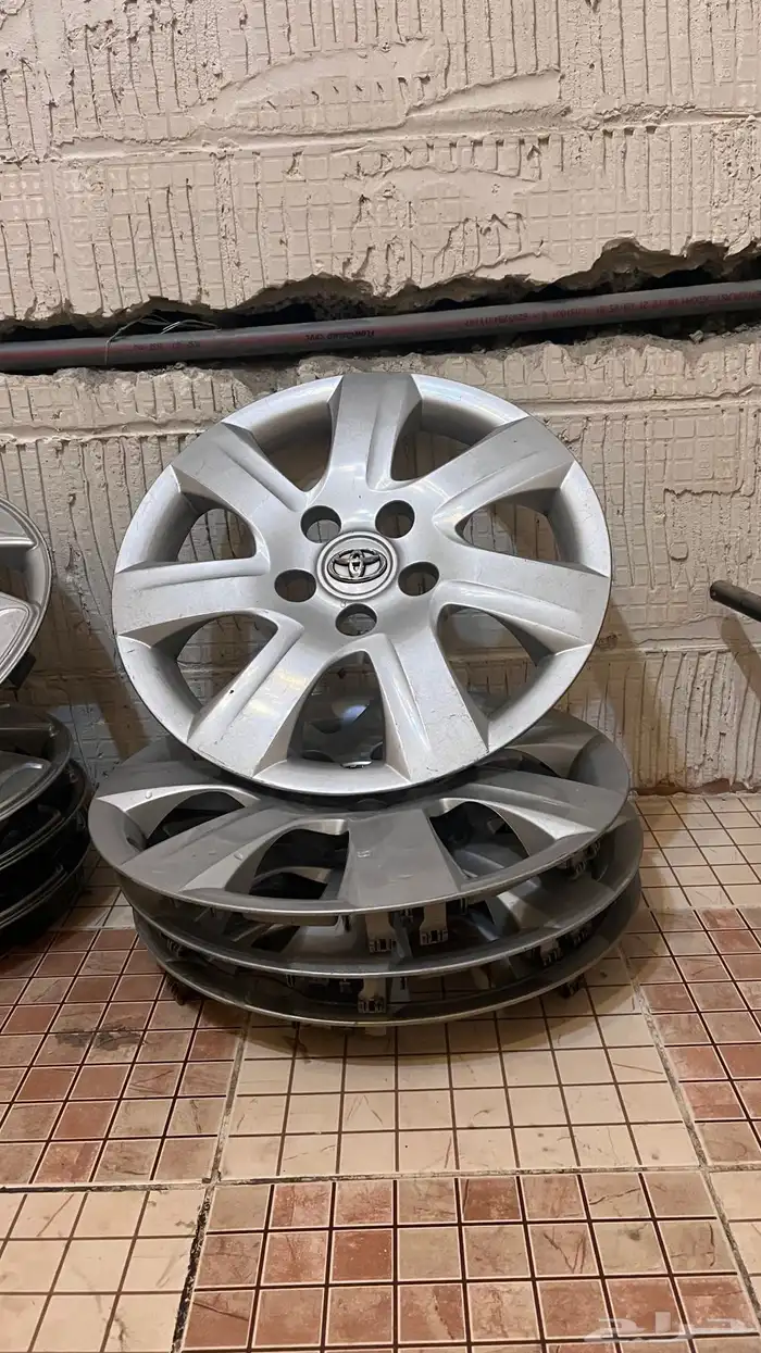 طيس كامري 2010-2011 0