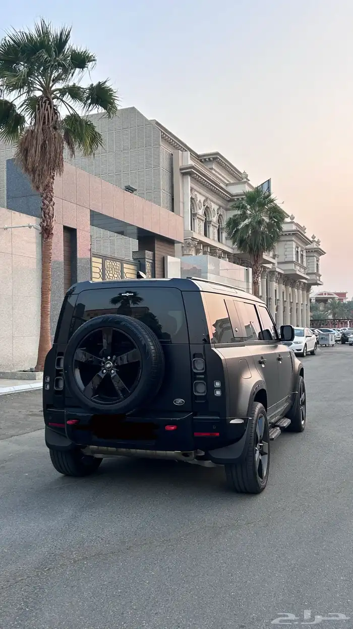 لاند روفر ديفندر x110 موديل 2022 الفردان 6