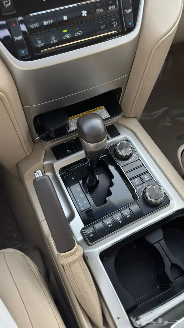 لاندكروز VXR2018 16