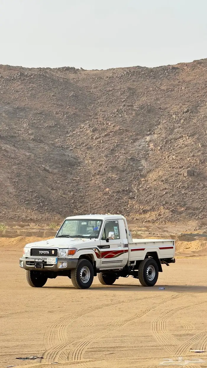 للبيع شاص ممشى 122   رقم التواصل 4