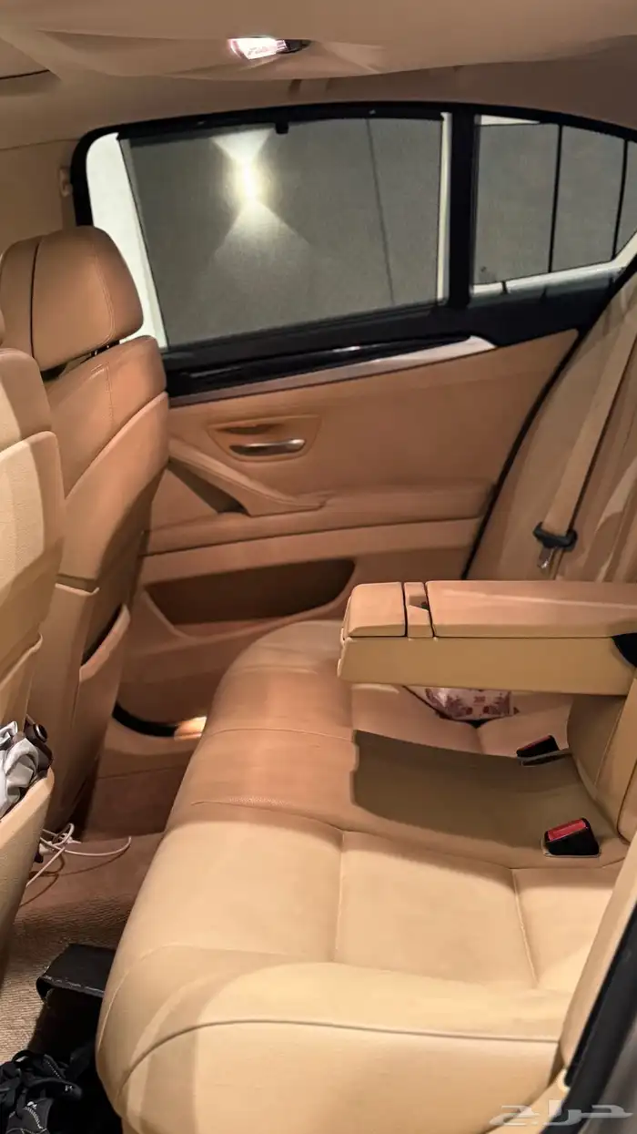 للبيع بي ام دبليو 550i الفئة الخامسة 21