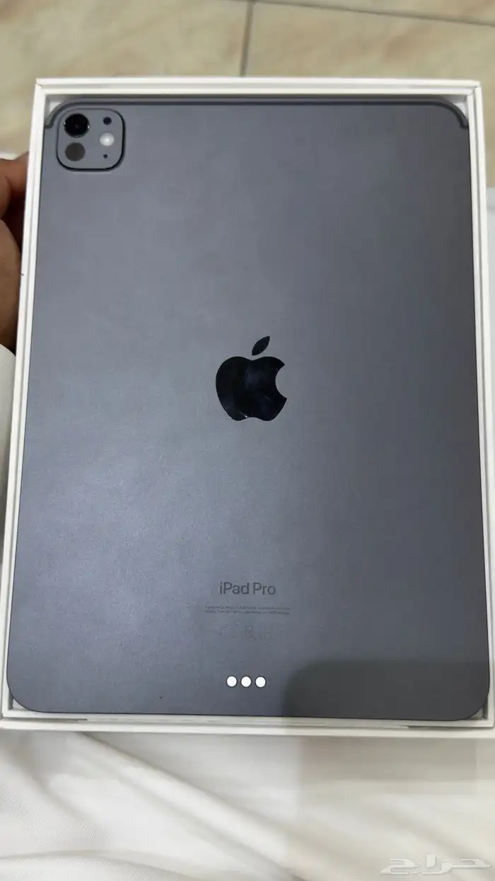 ايباد برو m4 السعه 256 البطاريه 100 دوراة الشحن 41 0