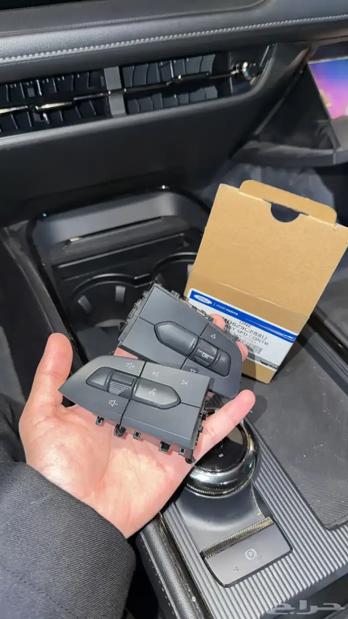 قطع ازرار التحكم بالشاشة جهه للصوت وجهه للتحكم بالقائمه 0