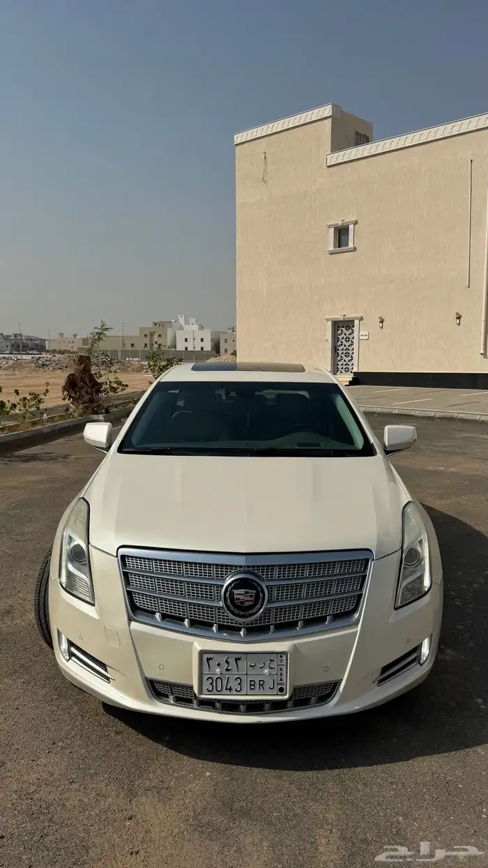 كاديلاك XTS 13