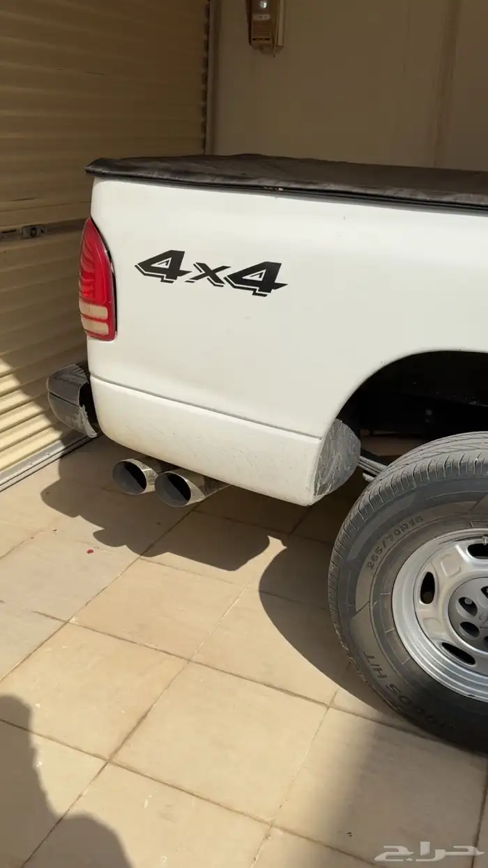 للبيع وانيت دوج داكوتا 2004 2