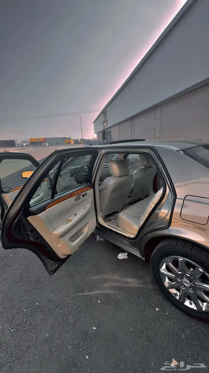 كاديلاك DTS 3