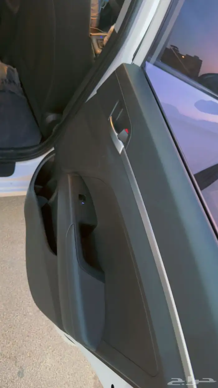 للبيع الالنترا افانتي 202 وارد كوري 1.6 بنزين 14