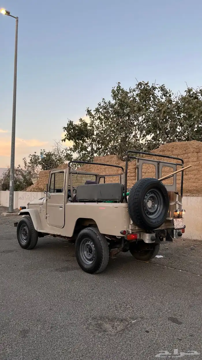 جيب شراع ابو شنب موديل 1976 1