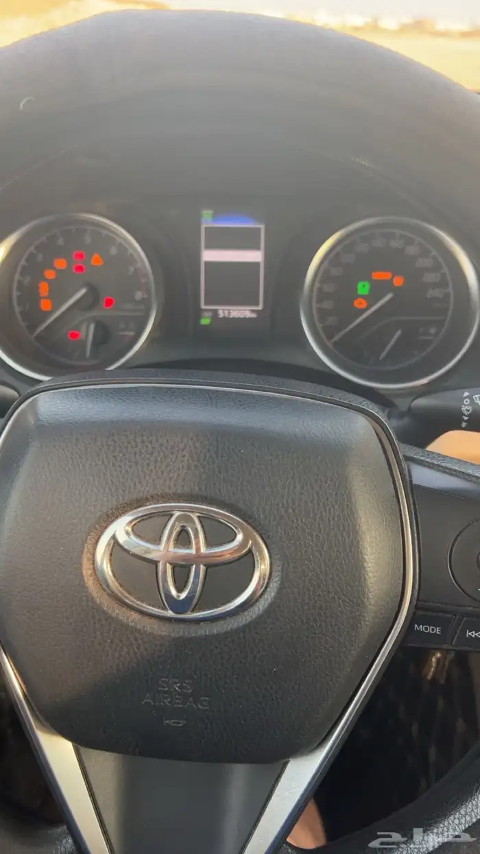 كامري 2018 LE بنزين نظيف جدا 2