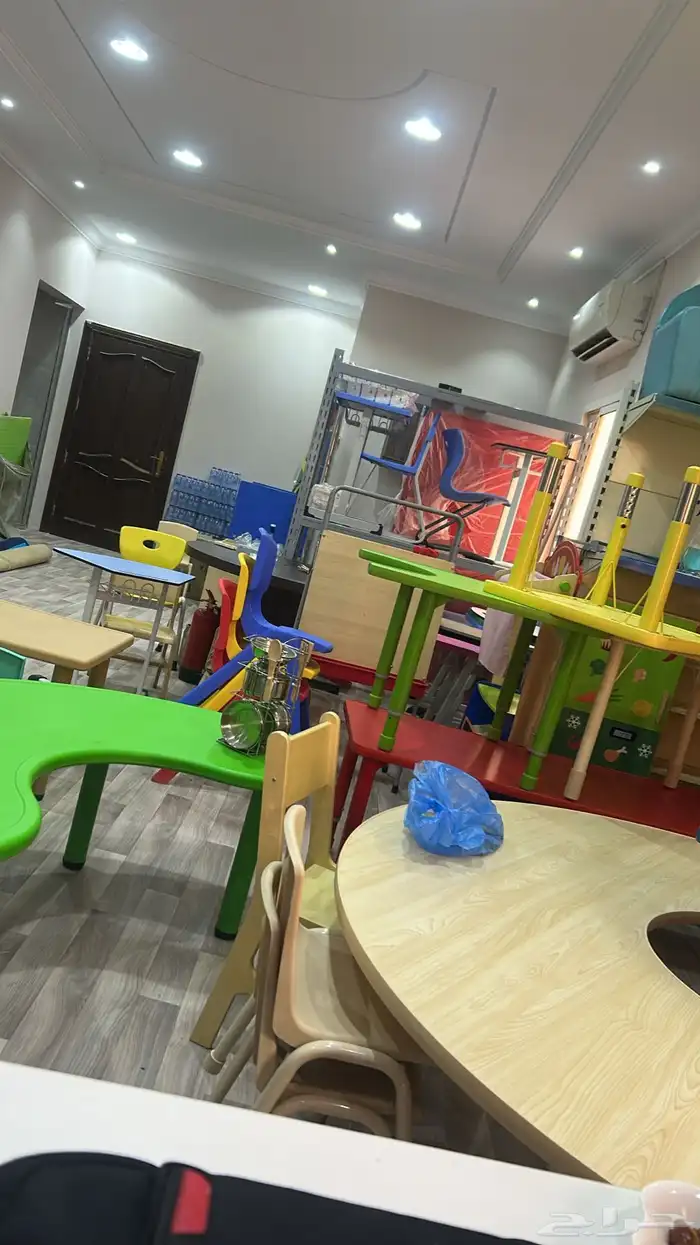 كراسي وطاولات روضه 2