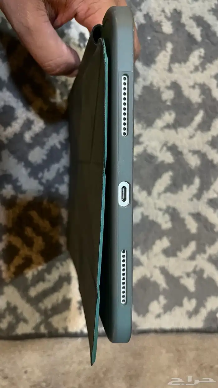 ايباد الجيل العاشر ( نظيف جدا  ) 5