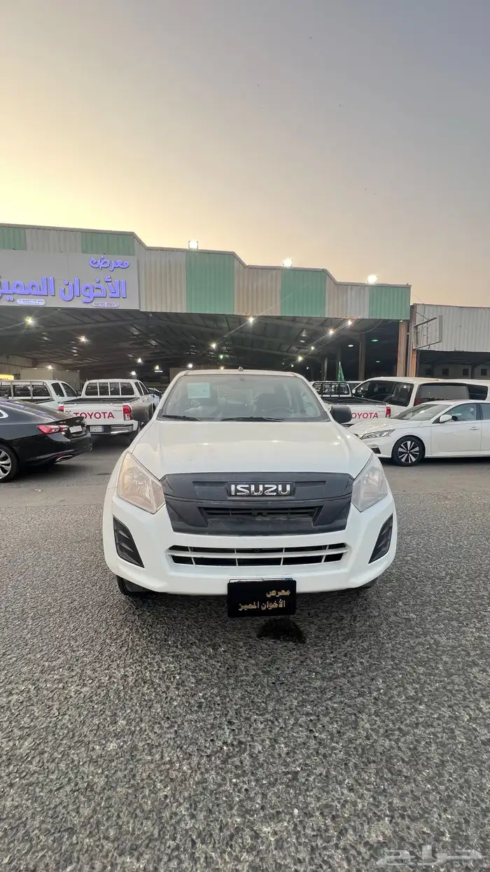 ايسوزو 2025 دبل غمارتين ديزل ديماكس 0