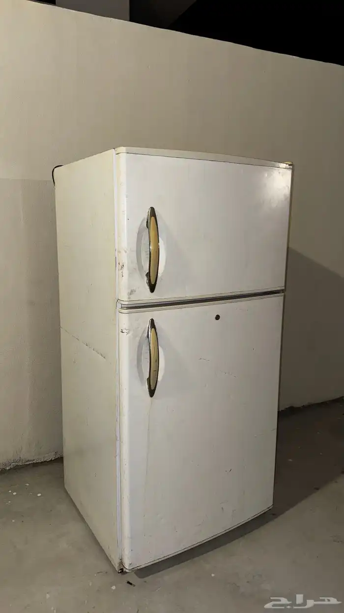 ثلاجه و اسطوانه للبيع 0