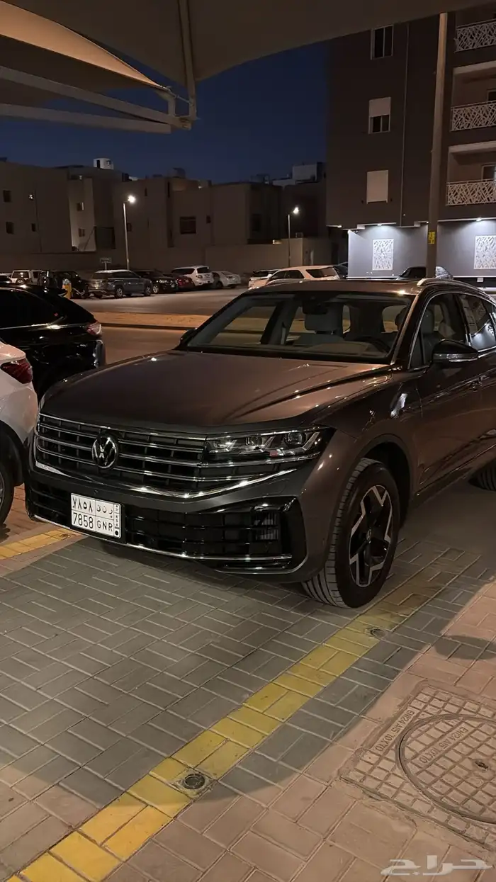 Volkswagon Toureg 2024 only 7000KM 3