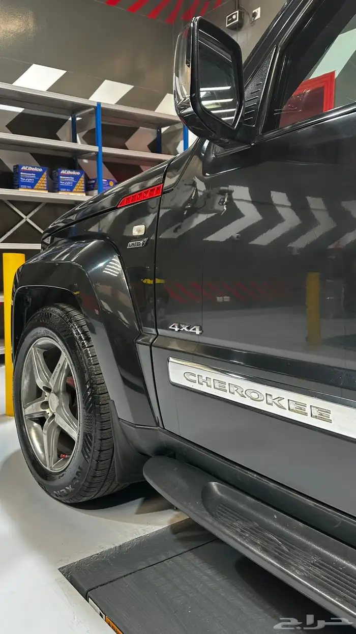 جيب شروكي ليمتد 2012 20