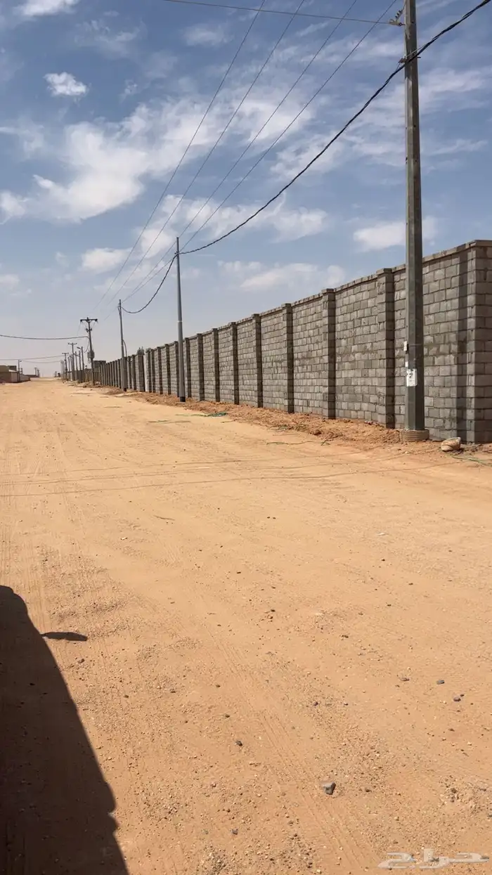 للايجار سور في الخرج استراحات الريحان مساحته عشرالاف 1