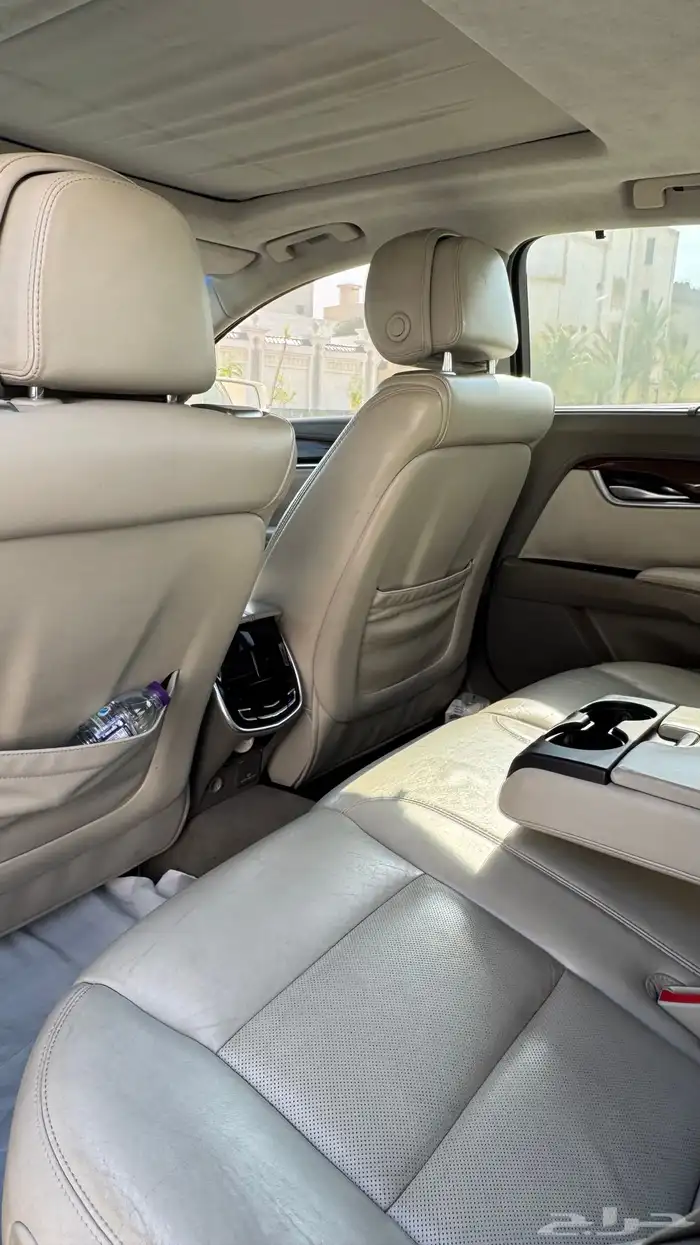 كاديلاك XTS 7