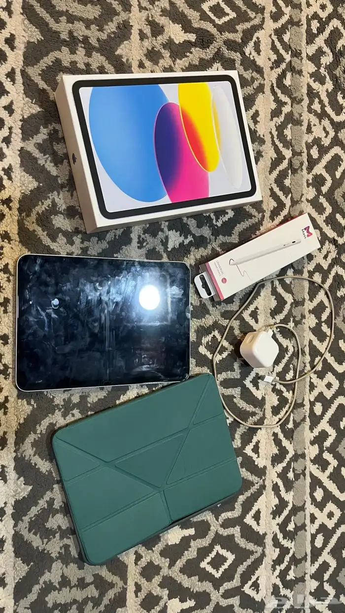 ايباد الجيل العاشر ( نظيف جدا  ) 8
