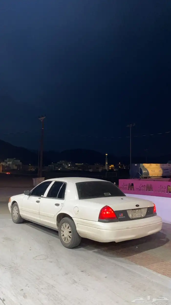 فورد فكتوريا 2004 امريكي 10