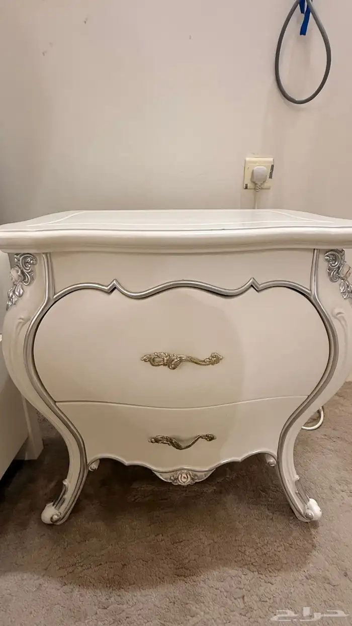 غرفة نوم فاخرة للبيع 1