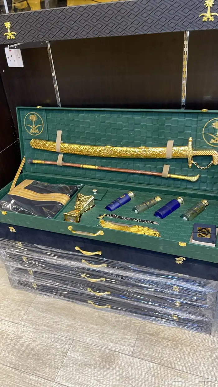 بشت وبر شتوي هدايا زواج ترقية تقاعد تكريم منزل جديد 58