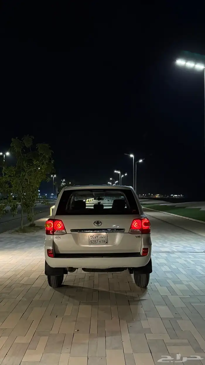 لاند كلوزر جي 8