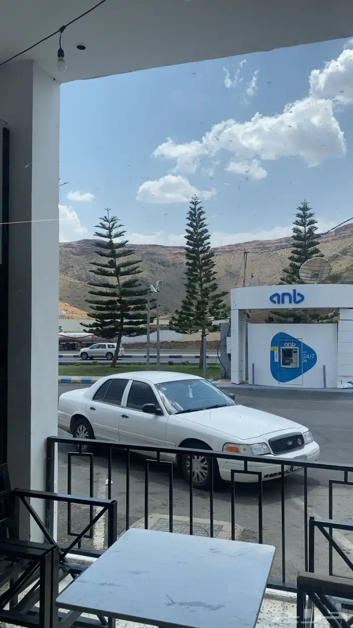 فورد فكتوريا 2004 امريكي 9