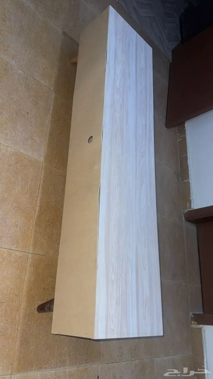 طاولة شاشة وطاولة مجلس مع طوايل خدمه 0