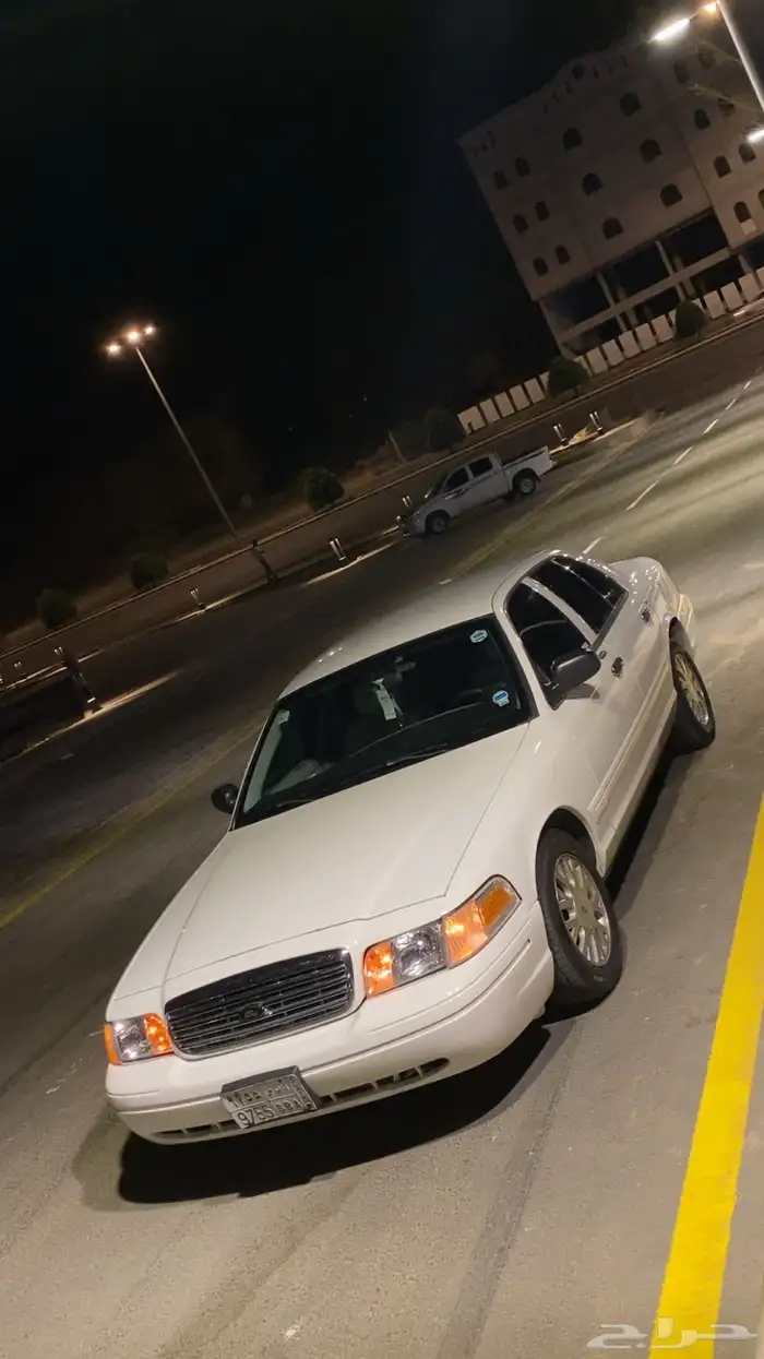 فورد فكتوريا 2004 امريكي 5