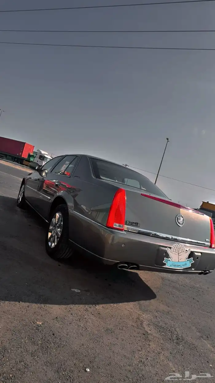 كاديلاك DTS 1