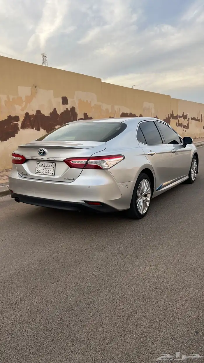 كامري هايبرد 7