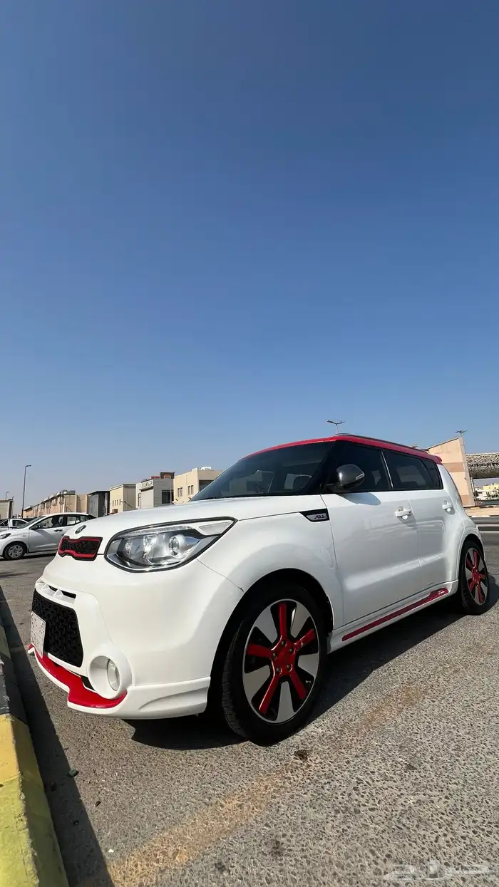 كيا سول نظيفة 2015 ممشى 137 الف فل كامل سبورت 2