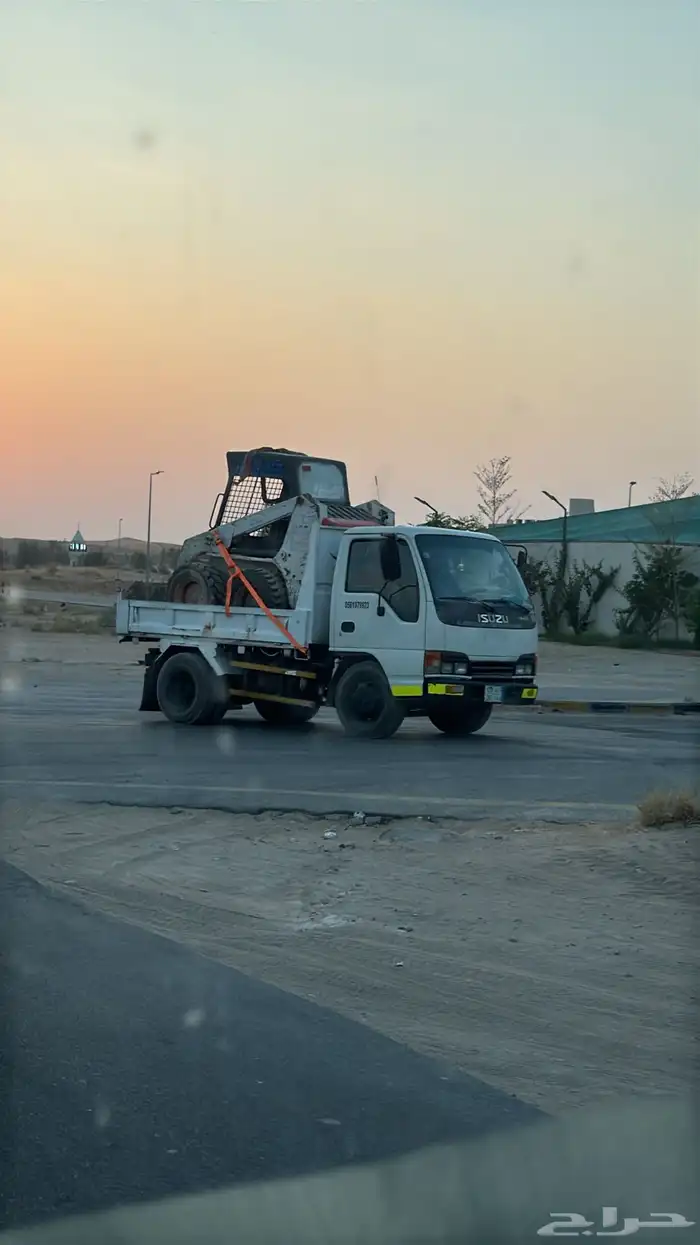 معدات الايجار اسفلت و تربة 1