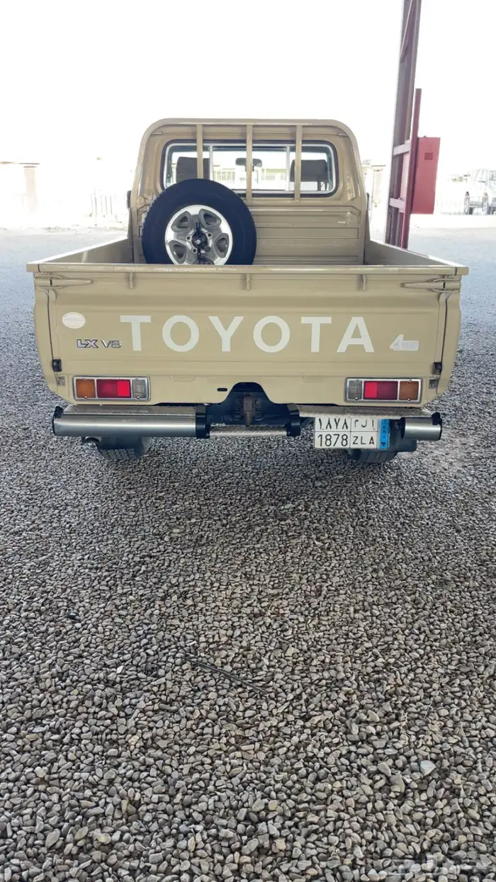 للبيع شاص 2013 بريمي مخزن 6