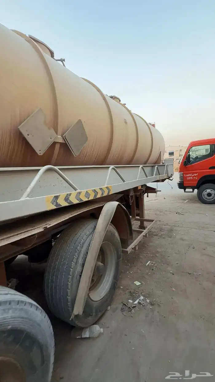 وايت فاكيوم تريلا لسحب السلج 1