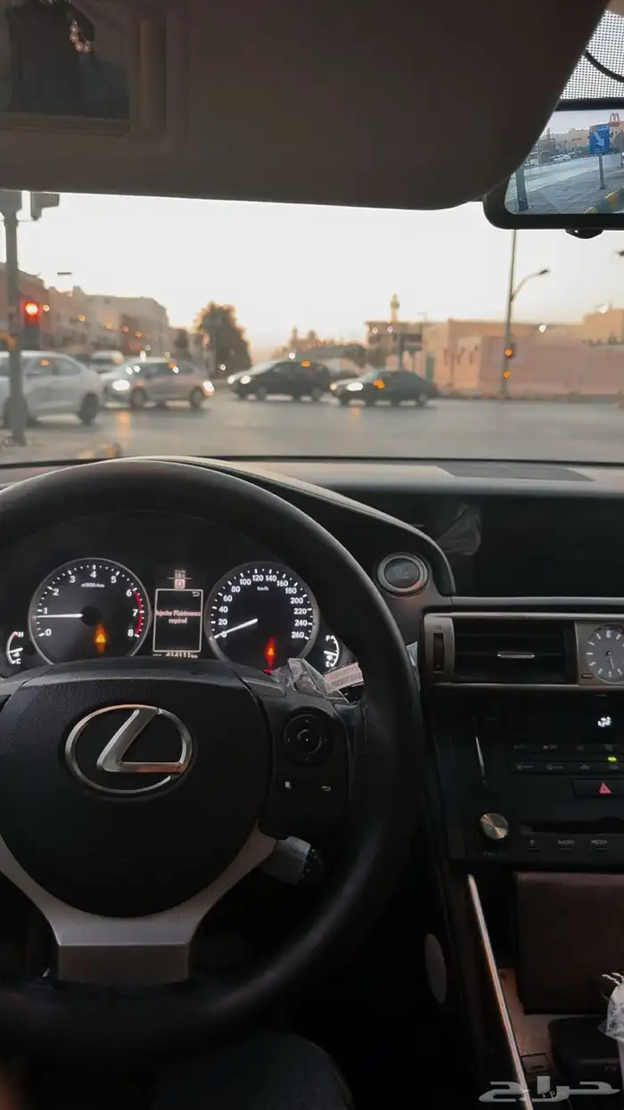 لكزس Is200  للبيع أو بدل مناسب 3