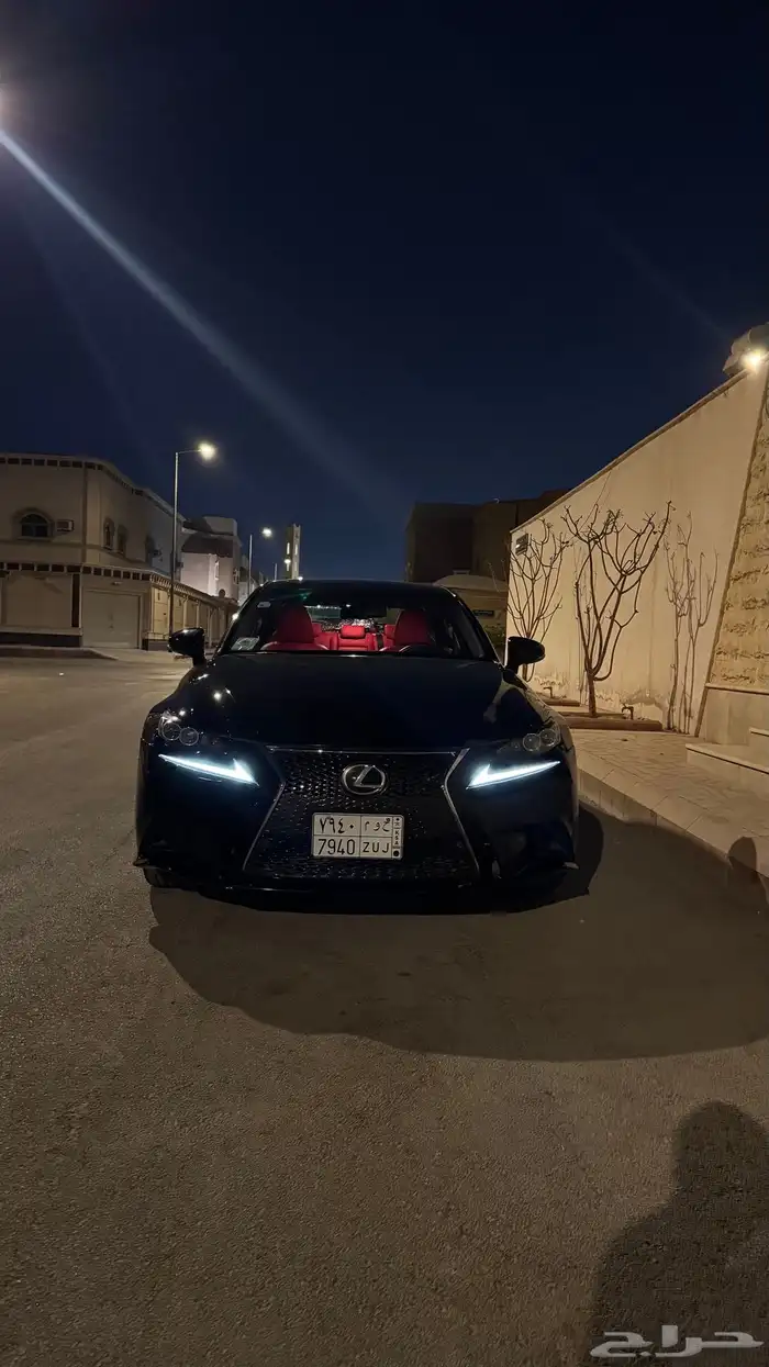 لكزس is2016 بدي وكاله 0