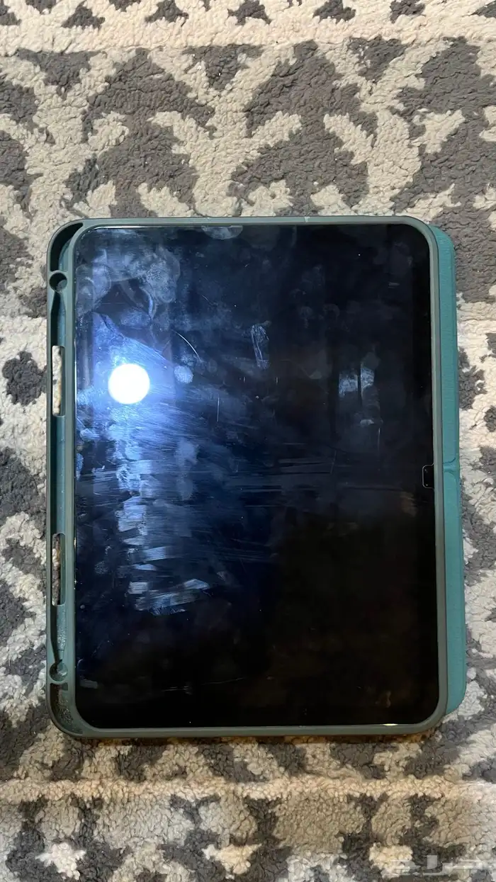 ايباد الجيل العاشر ( نظيف جدا  ) 3