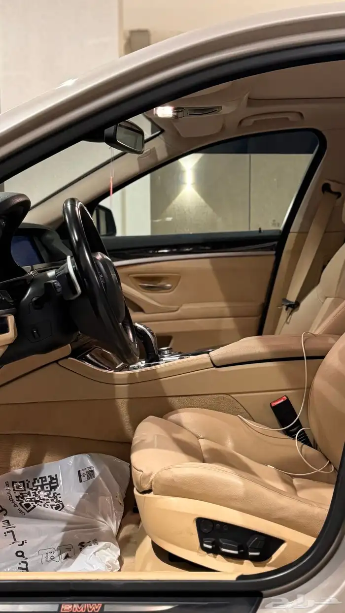 للبيع بي ام دبليو 550i الفئة الخامسة 22