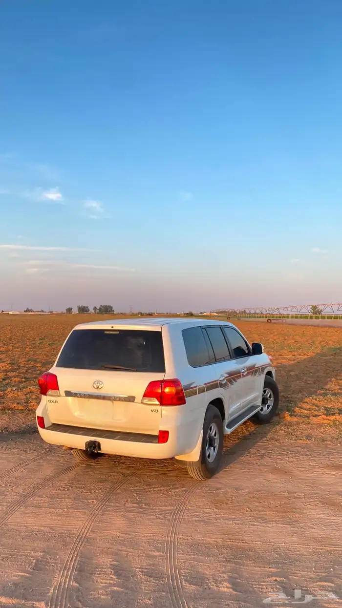 السلام عليكم مطلوب بيبان سبير علاق للبدل ب بيبان خلفيه 0