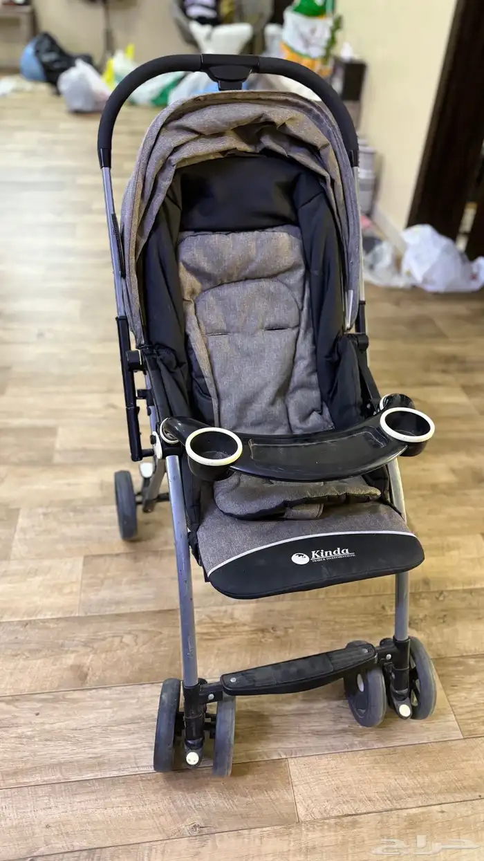 اغراض للبيع شبه جديده عربه اطفال وارفف من أيكيا 0