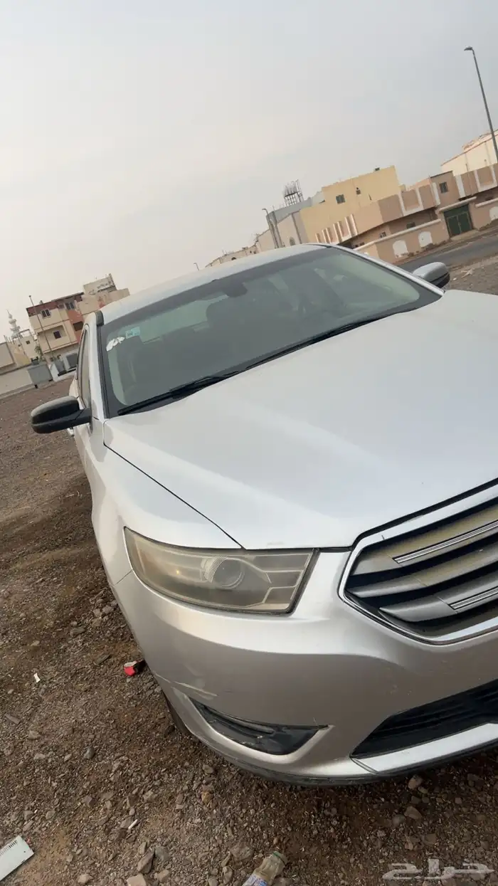 سيارة فورد تورس 1