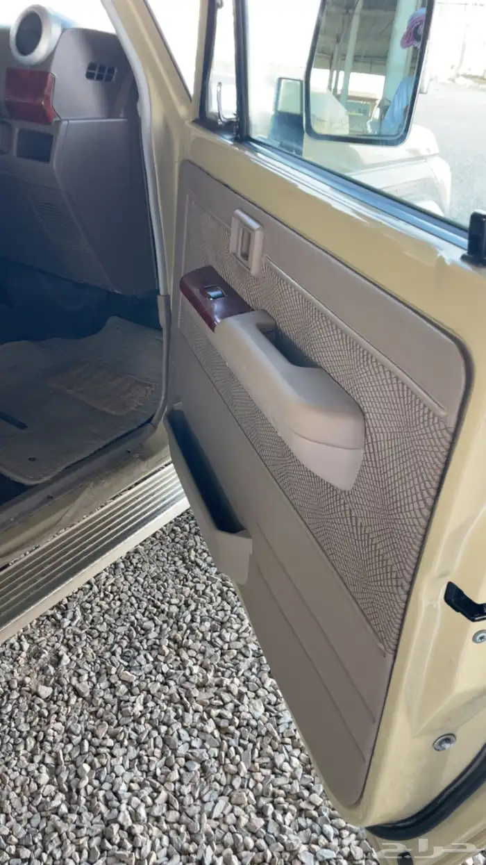 للبيع شاص 2013 بريمي مخزن 16