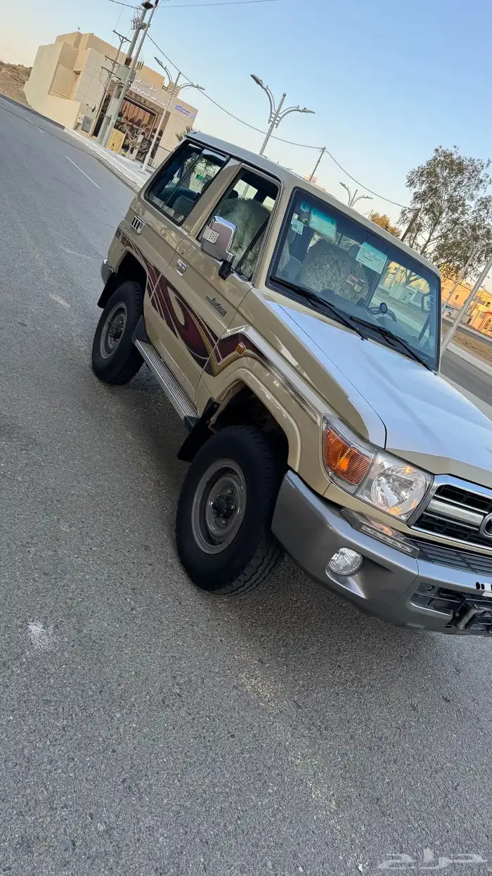 للبيع جيب ربع بلد 27