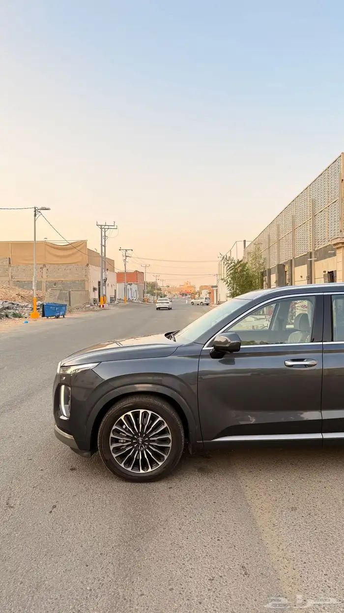 هيونداي باليسيد 2022 ( بنزين) v6 فل كامل 1