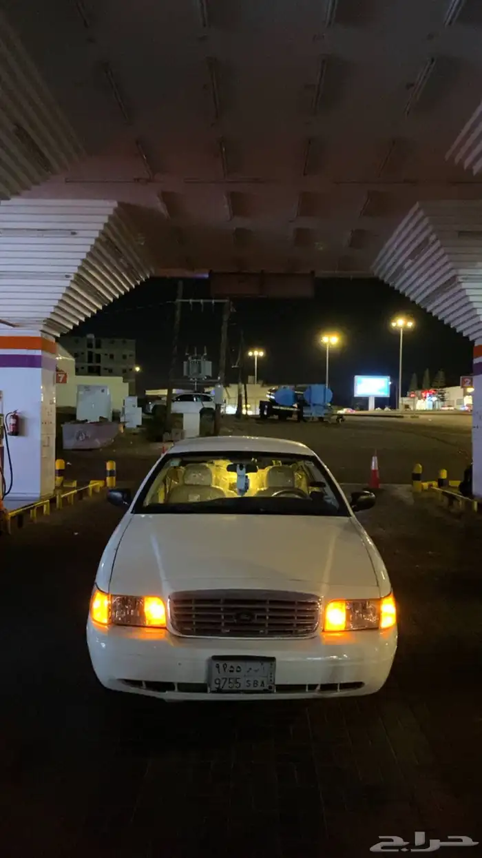 فورد فكتوريا 2004 امريكي 2