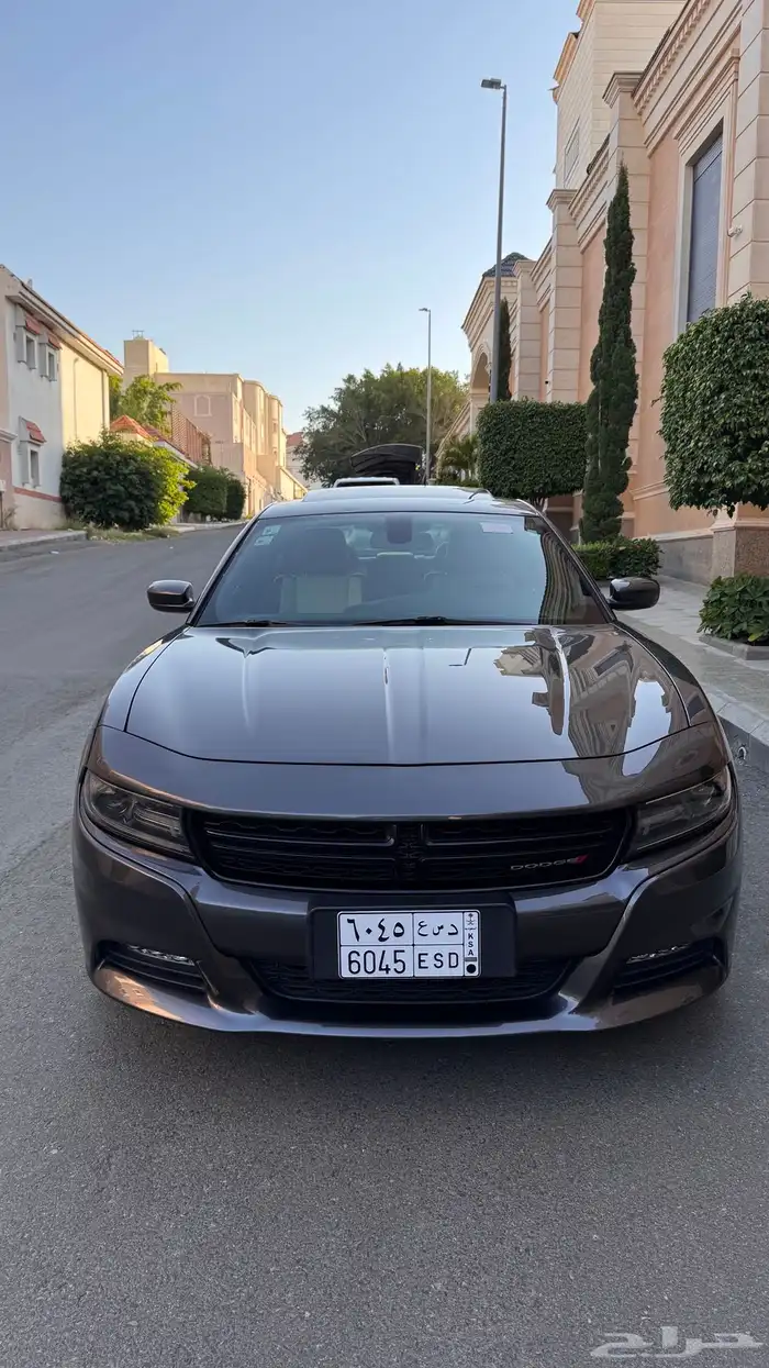 تشارجر 2018 SXT plus 1