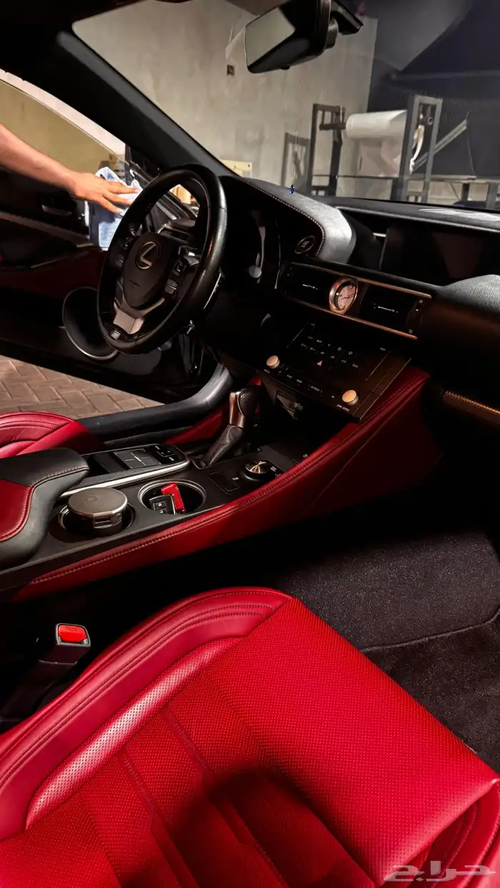 لكزس RC 350 F موديل 2017 0