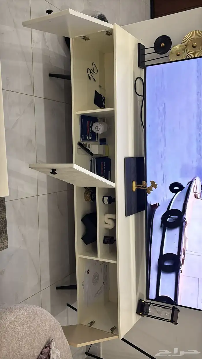 طاولة تلفزيون 0