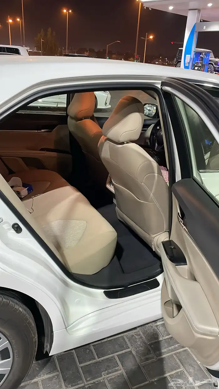 كامري 2019 LE سعودي نظيف مالك اول 6